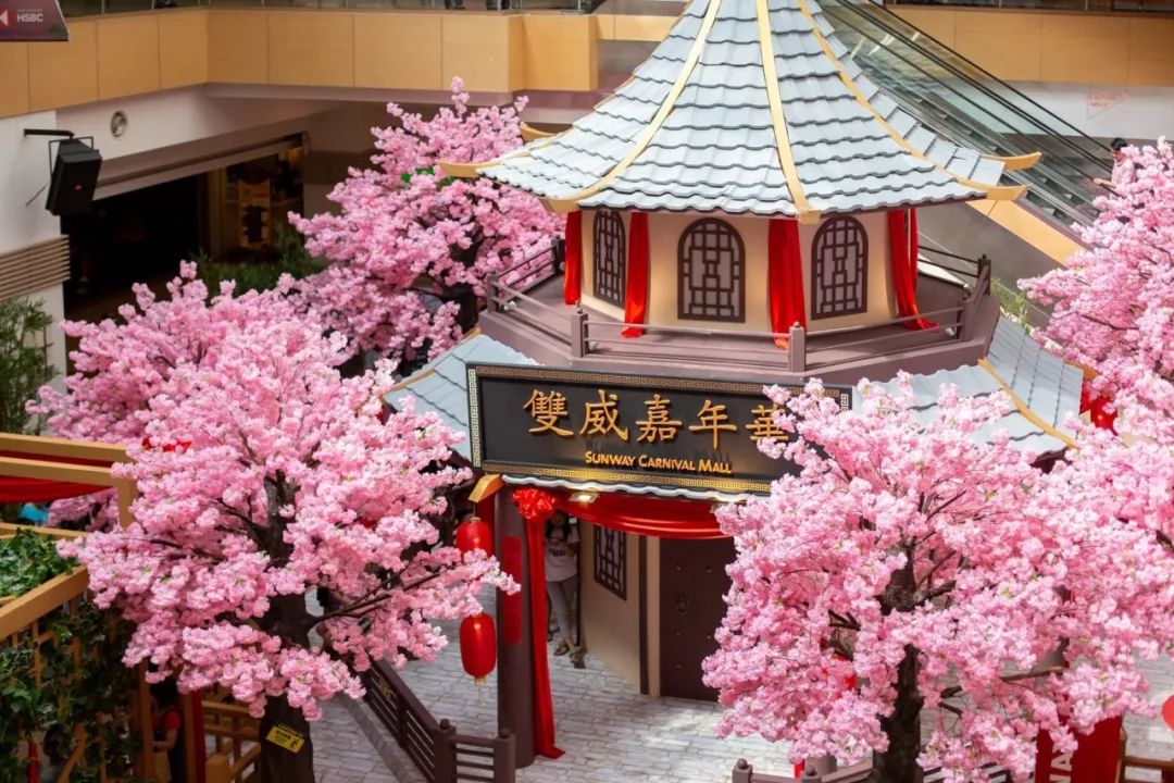 新春商场展览活动就该别开生趣，就算中西合璧也是年味十足 美陈网站 美陈前沿 