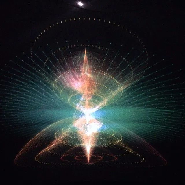 听说这个时空交互式展览活动策划的装置看起来像膜的洞穴 美陈网站 美陈前沿 