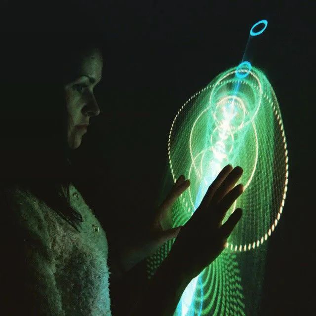 听说这个时空交互式展览活动策划的装置看起来像膜的洞穴 美陈网站 美陈前沿 