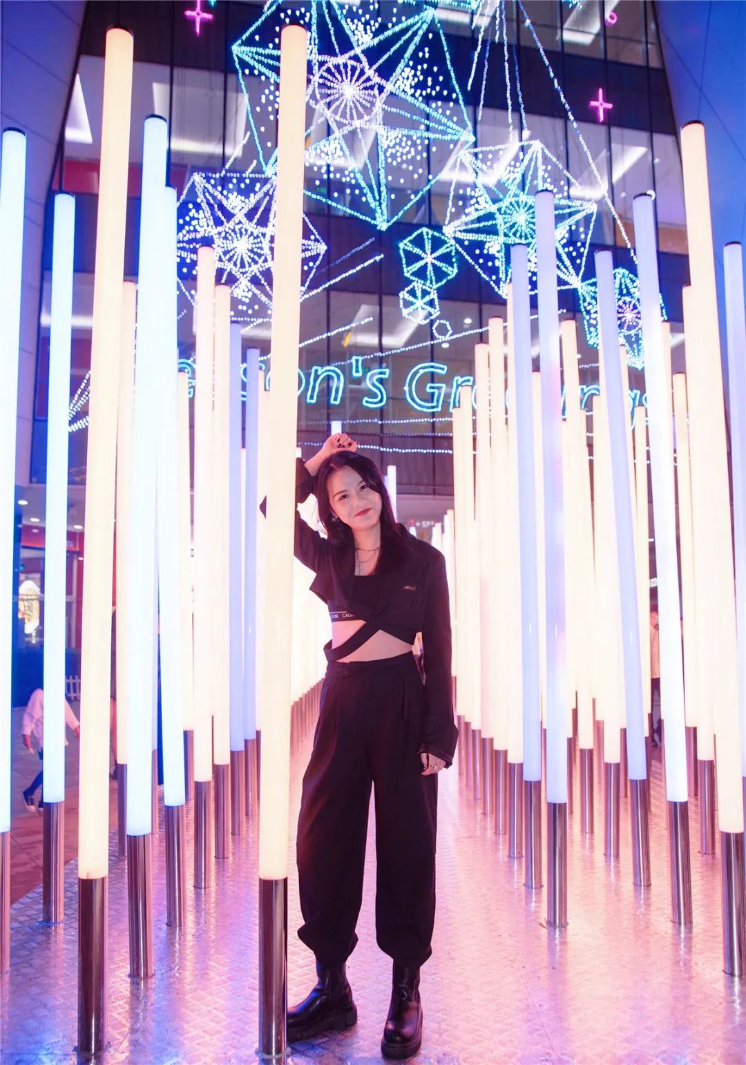 厦门SM幻彩圣诞主题展览活动策划16米宝石般圣诞树闪闪惹人爱 美陈网站 美陈前沿 