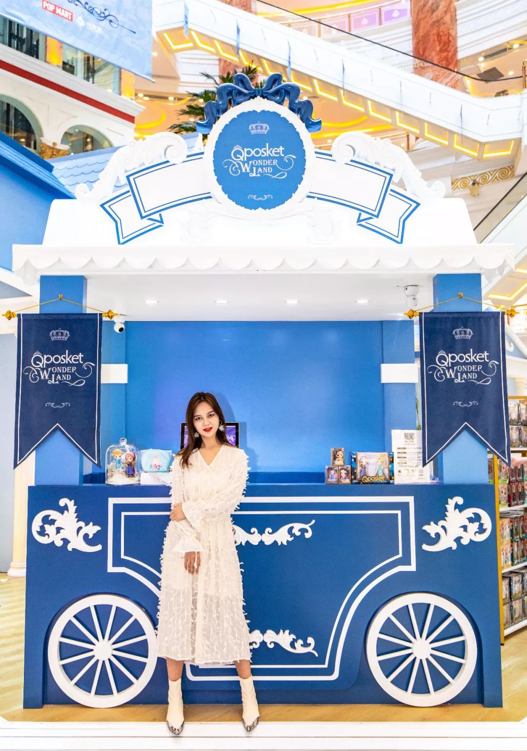 圣诞美陈星光璀璨点亮冬夜，又一精美绝伦童话镇落地了 美陈网站 美陈前沿 