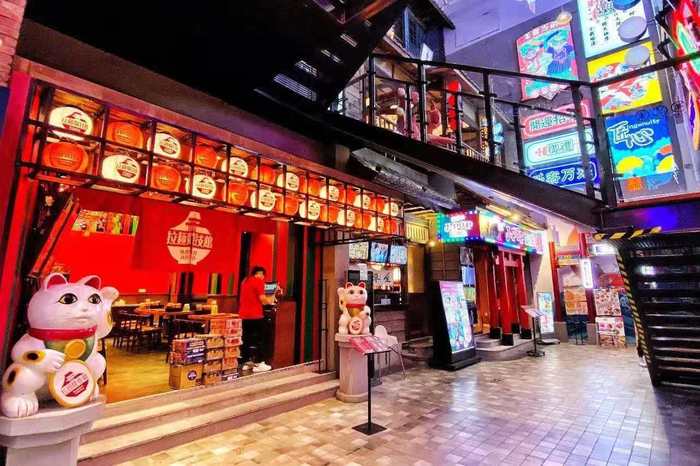 国潮风街区展览活动首次换新，新版视觉打卡效果更佳｜国潮范这么闪 美陈网站 美陈前沿 