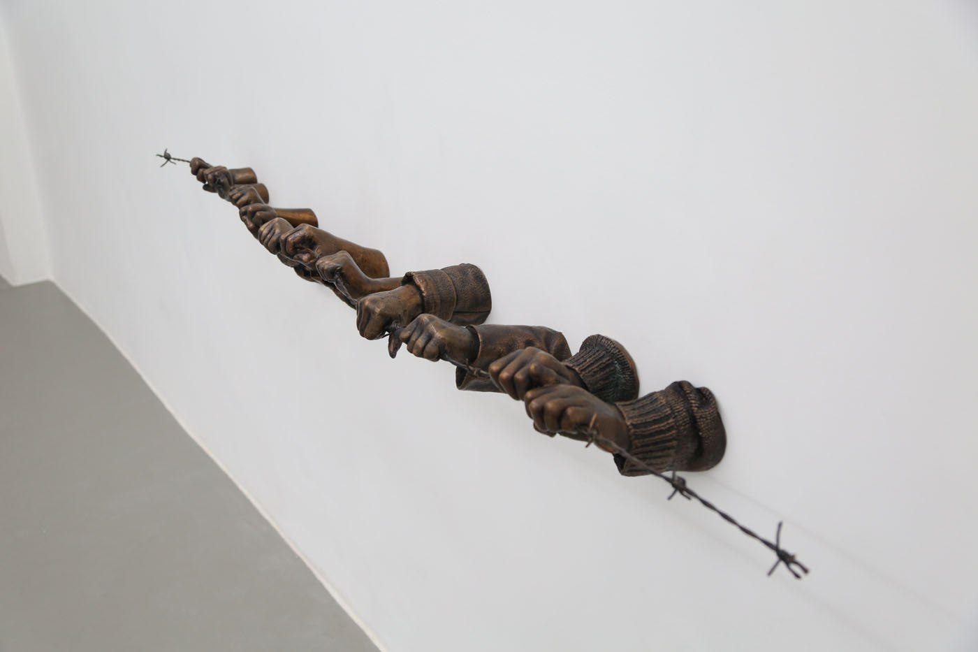 Evoking Historical Struggles, Hank Willis Thomas Examines the Intersection of Art and Activism | 国外美陈 美陈网站 美陈前沿 