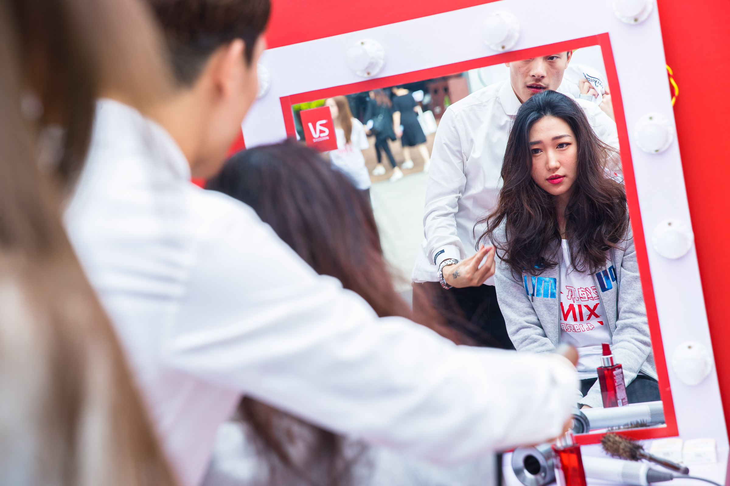 pop-up salon发型改造1.jpg