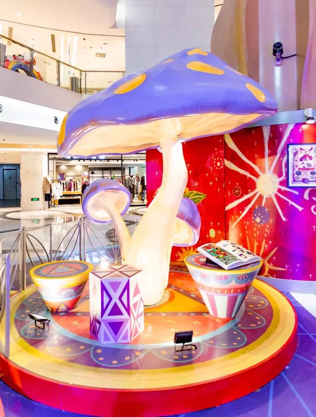 “爱有引力”全球首展！32㎡空间打造100000m³奇幻世界