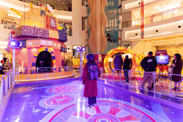 “爱有引力”全球首展！32㎡空间打造100000m³奇幻世界