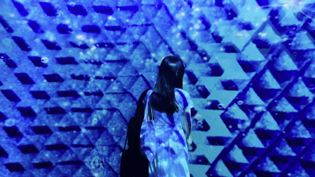 640_18.gif