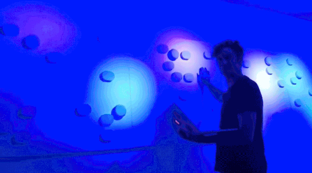 640_27.gif