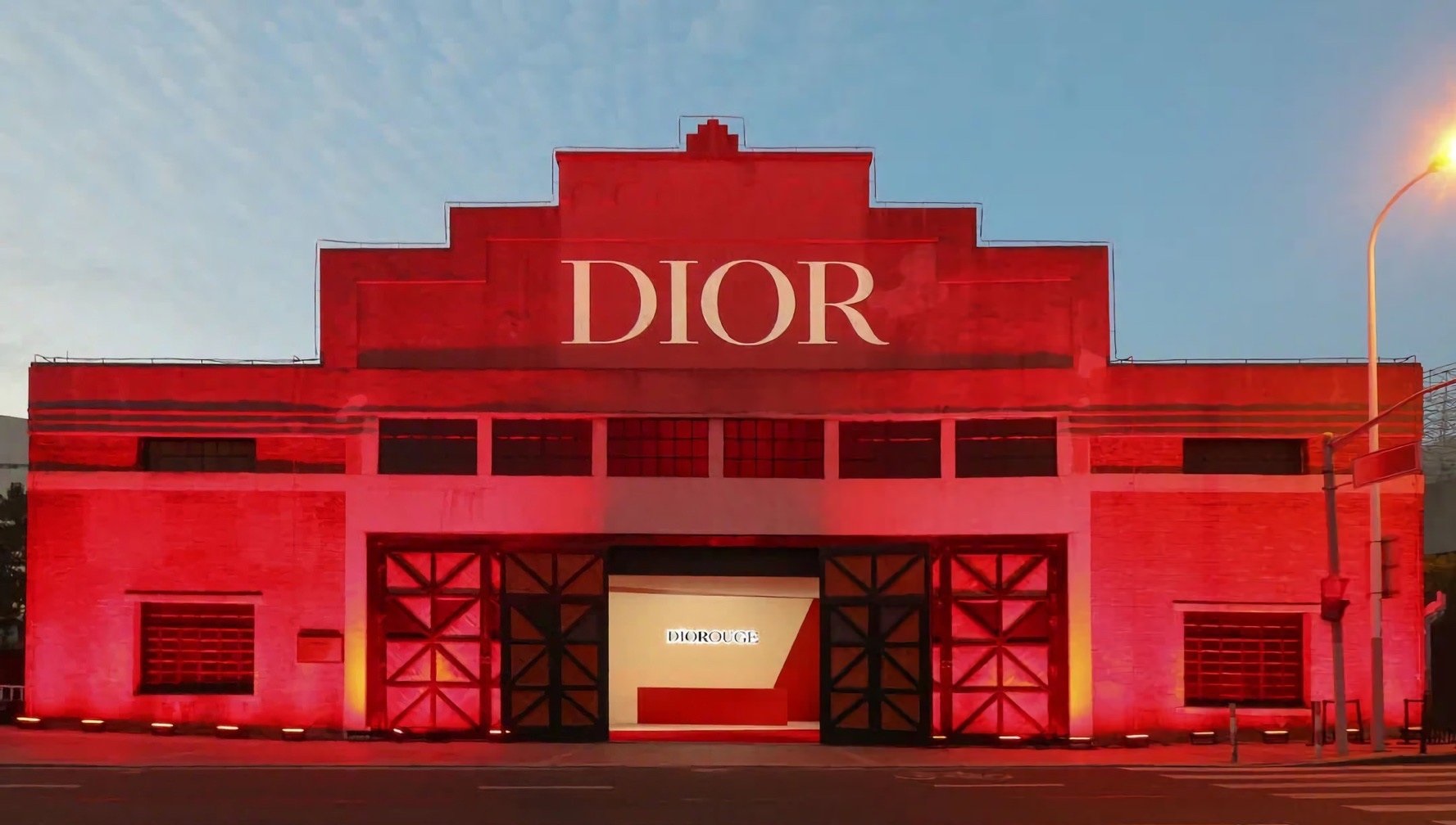 邂逅法式情调 | 全新DIOR迪奥烈艳蓝金唇膏盛大发布