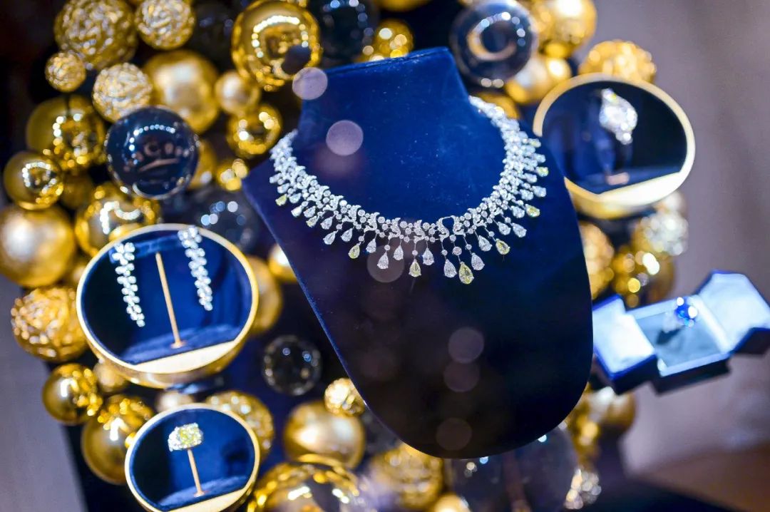 CHAUMET 上海ONE ITC 圣诞亮灯之夜