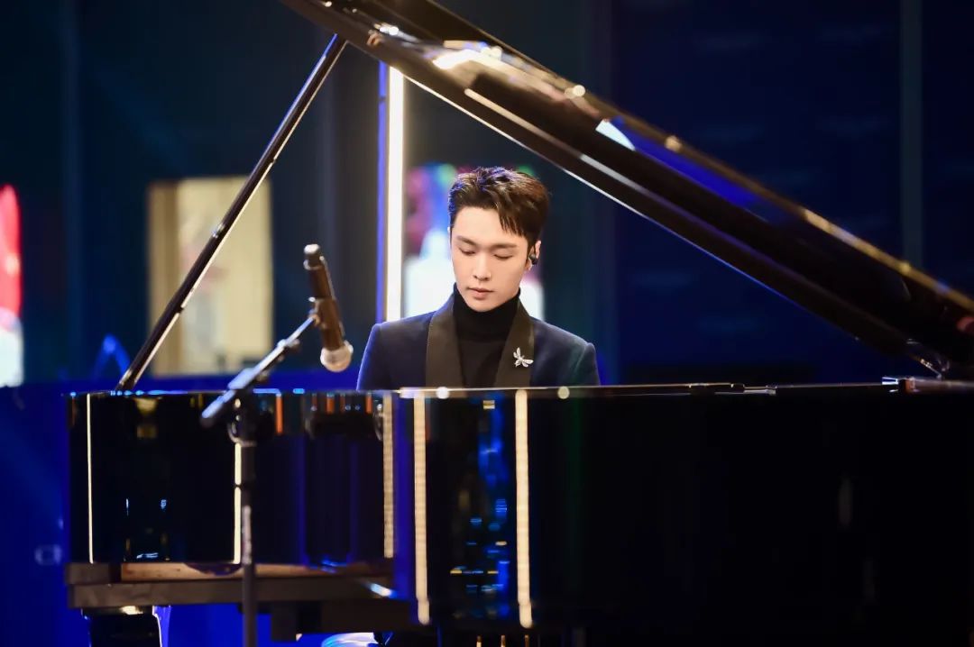 CHAUMET 上海ONE ITC 圣诞亮灯之夜