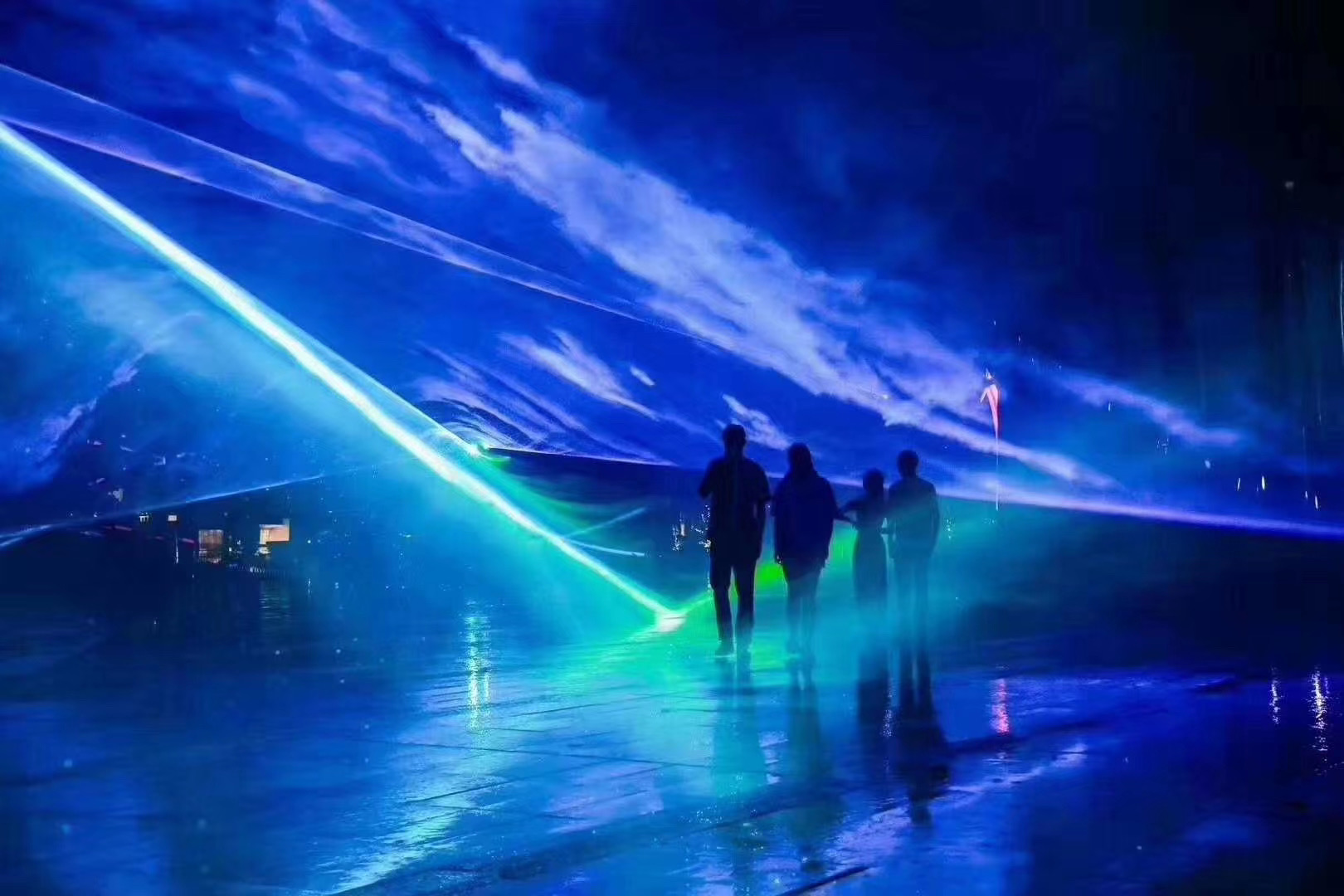 户外激光秀 30瓦全彩北极之光展示 激光秀最新推荐