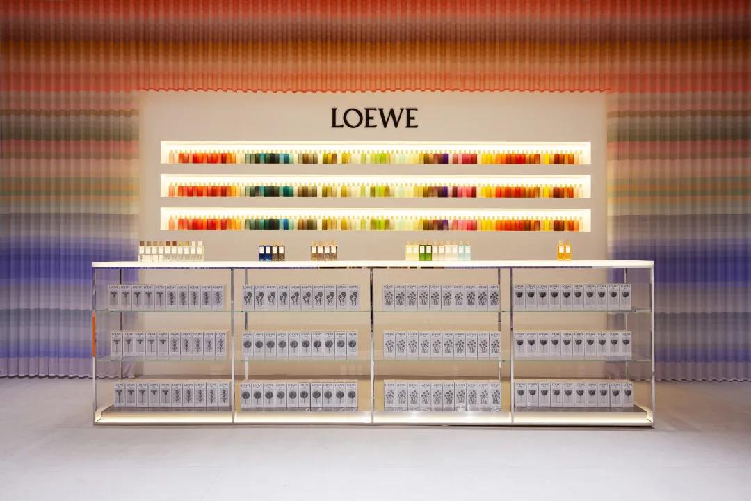 LOEWE ART BOX 限时体验店