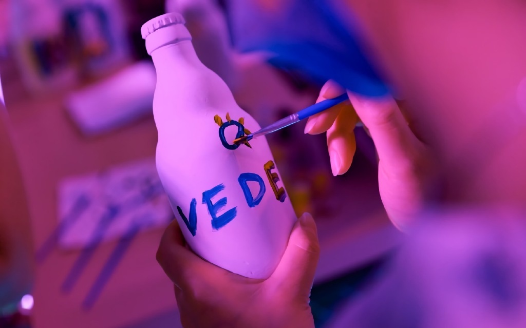 VEDETT | “粉”我派对 邂逅复古与新潮