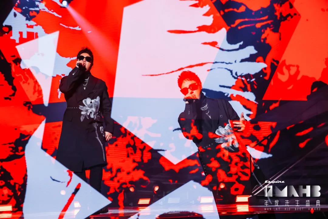 众多明星现身第十七届MAHB年度先生盛典