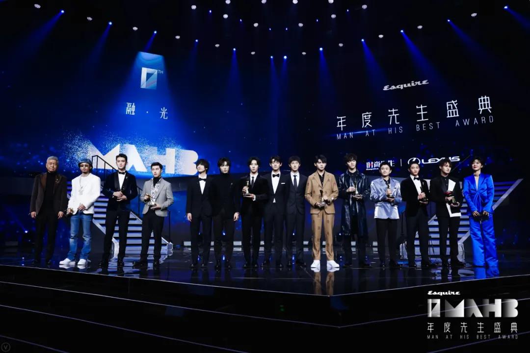 众多明星现身第十七届MAHB年度先生盛典