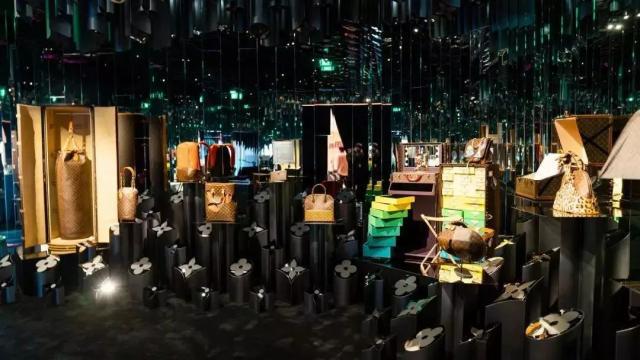 粉色风潮·Louis Vuitton 160周年大展