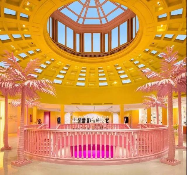 粉色风潮·Louis Vuitton 160周年大展