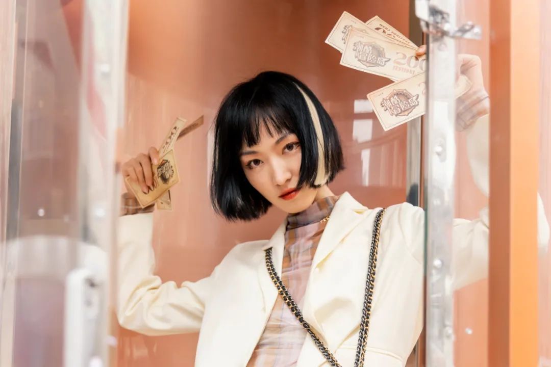 上海世茂POP MART泡泡玛十周年展“潮酷冒险岛”