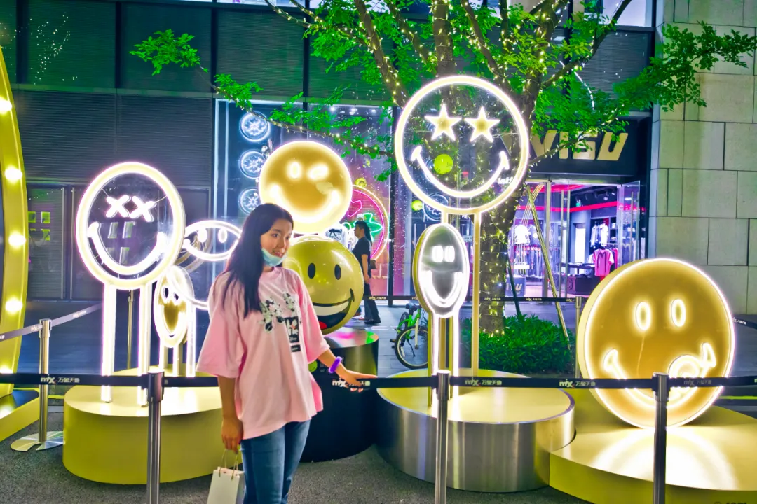 Smiling美陈，用微笑传递正能量