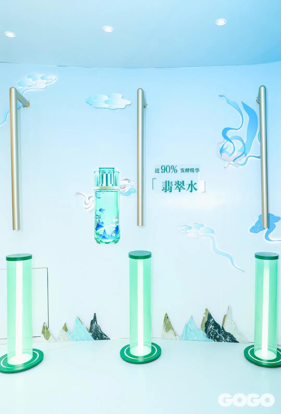 三里屯佰草集敦煌快闪店