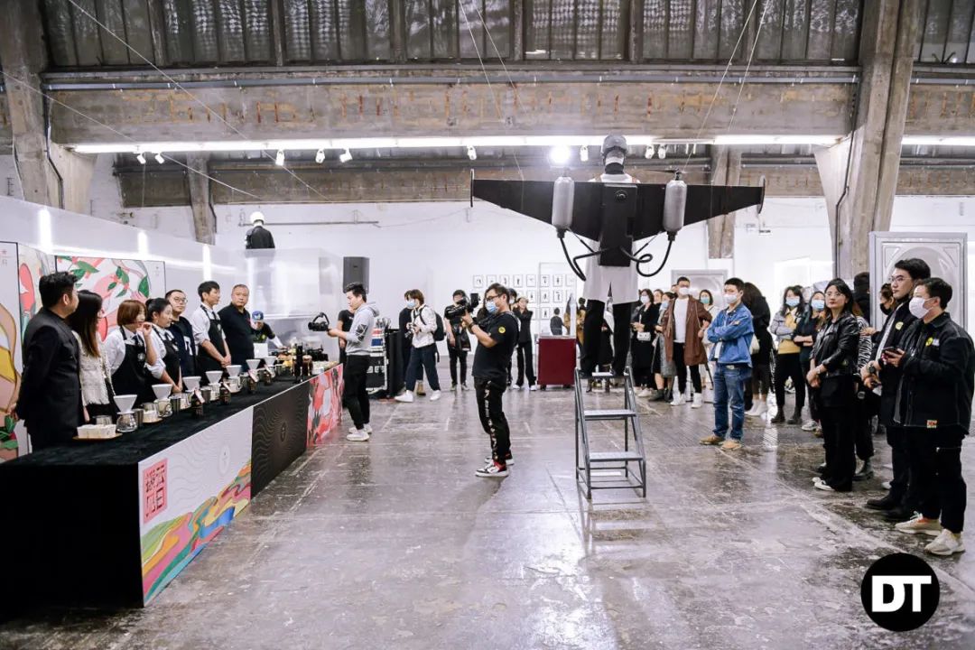 DT艺术展 | 钢筋水泥中分割重组了空间