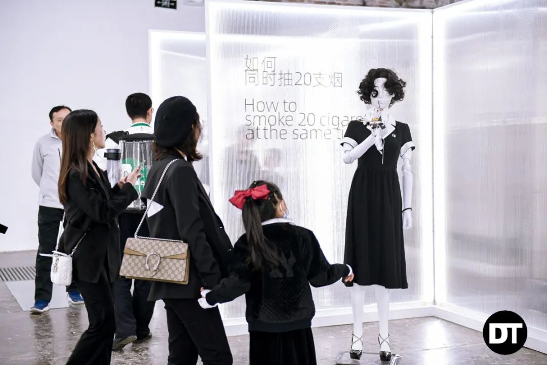 DT艺术展 | 钢筋水泥中分割重组了空间