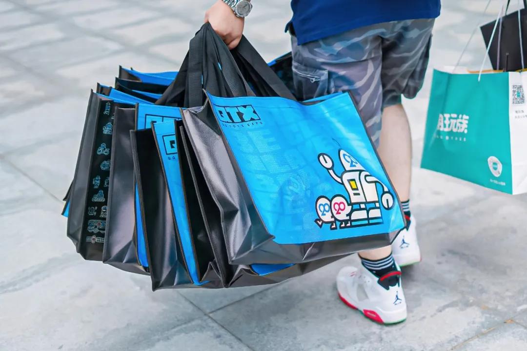 腾讯QQ潮玩展