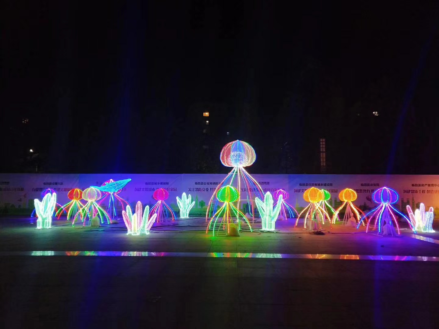 LED光雕造型设计 梦幻灯光节 夜游人气活动