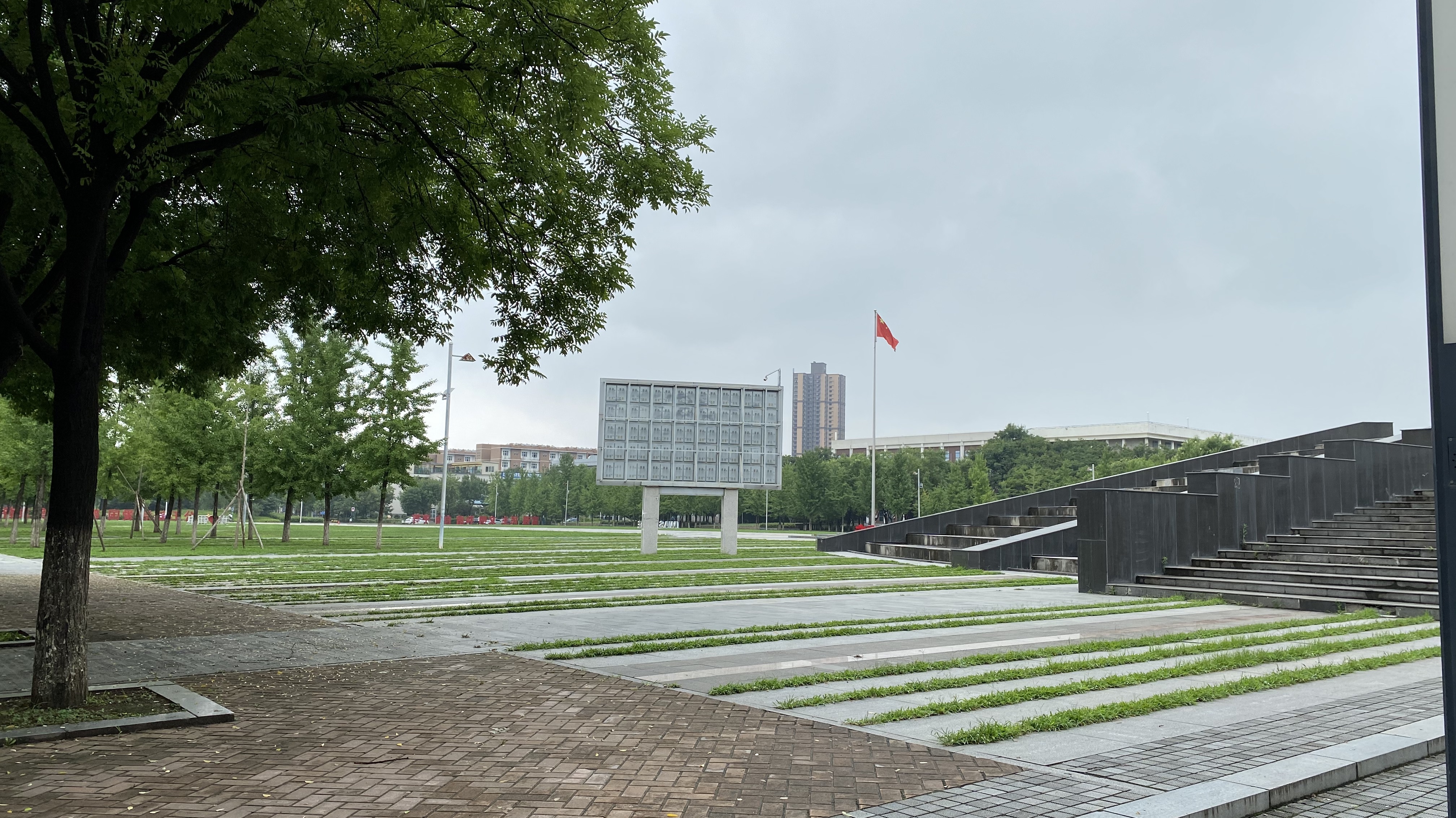 校园活动暖场活跃氛围娱乐设备，照片连动书