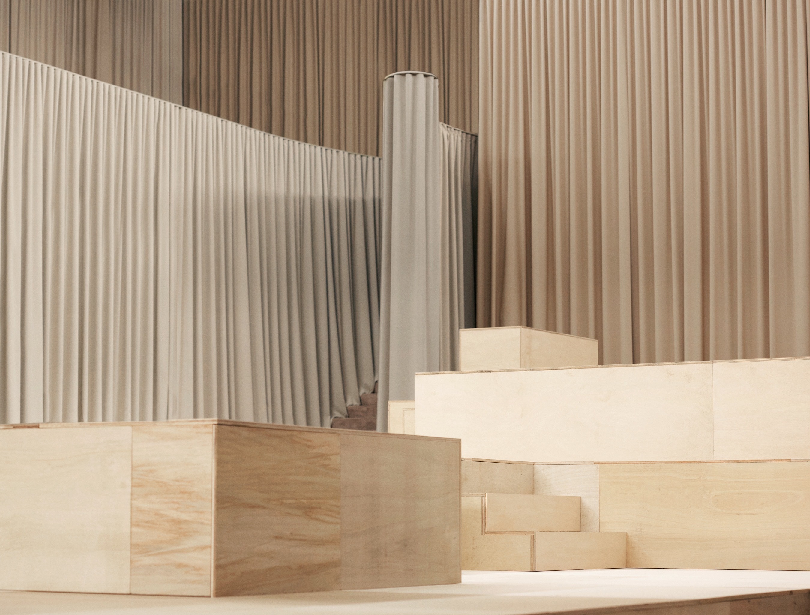 以焕新视角重塑经典 | BURBERRY 2021秋冬系列 