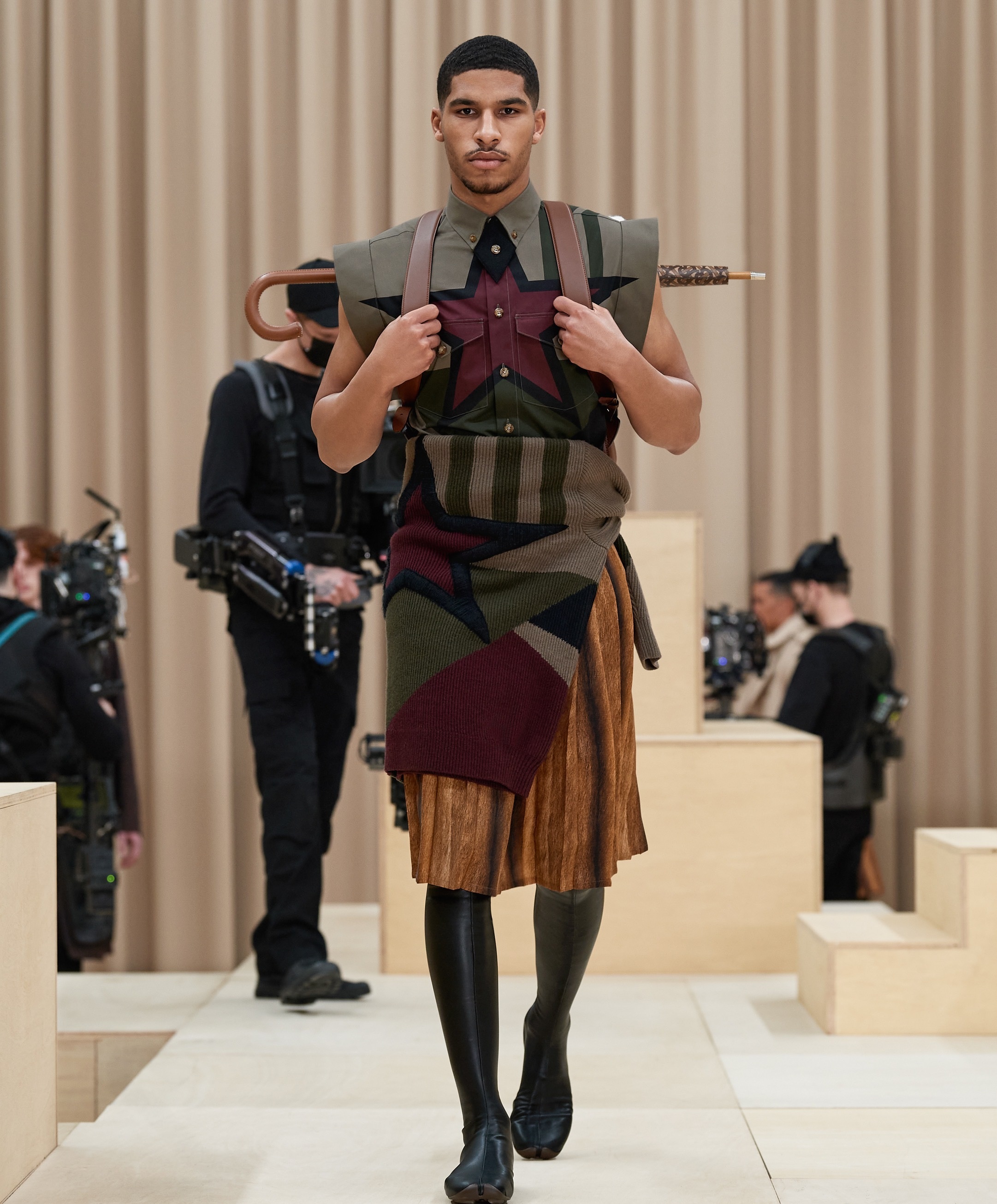 以焕新视角重塑经典 | BURBERRY 2021秋冬系列 