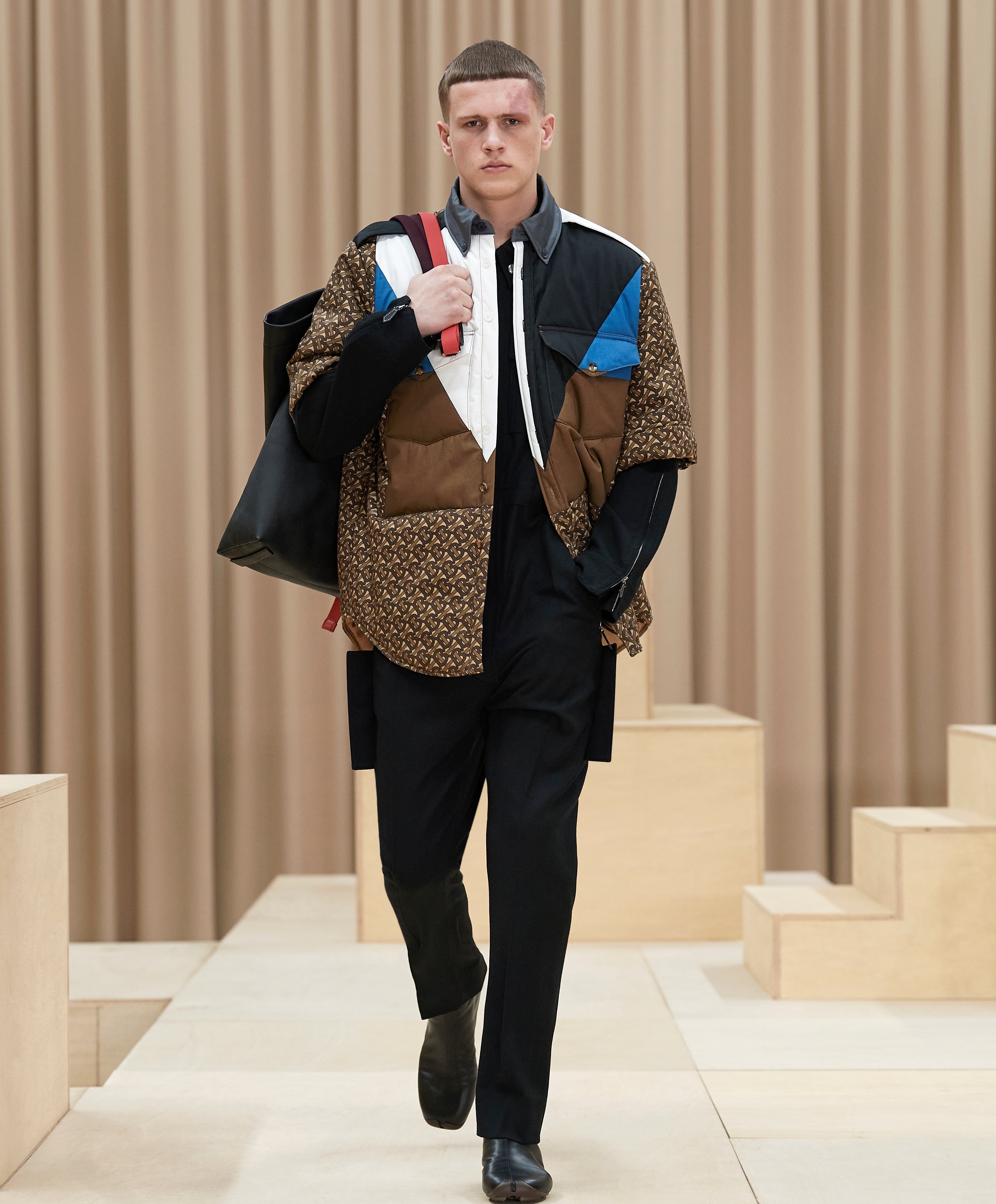 以焕新视角重塑经典 | BURBERRY 2021秋冬系列 