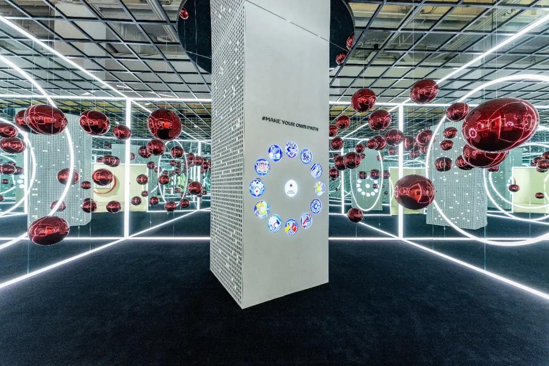 卡地亚“方圆无界”展