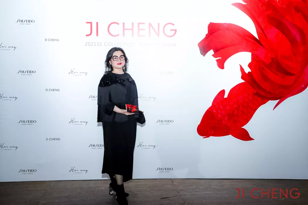 JI CHENG 2021SS“鲤花”系列发布大秀