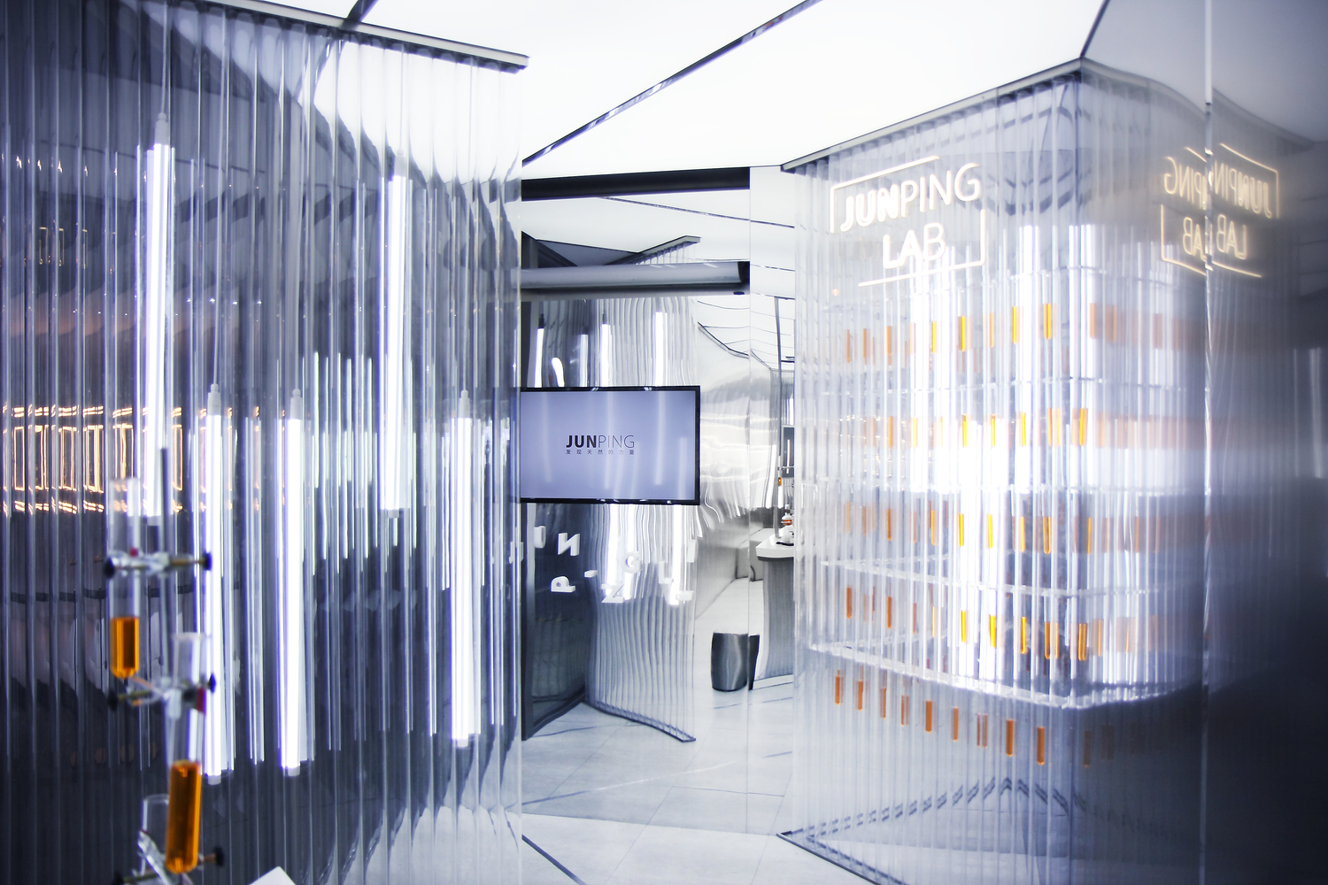 JUNPING LAB集装箱快闪店 / 拾集建筑