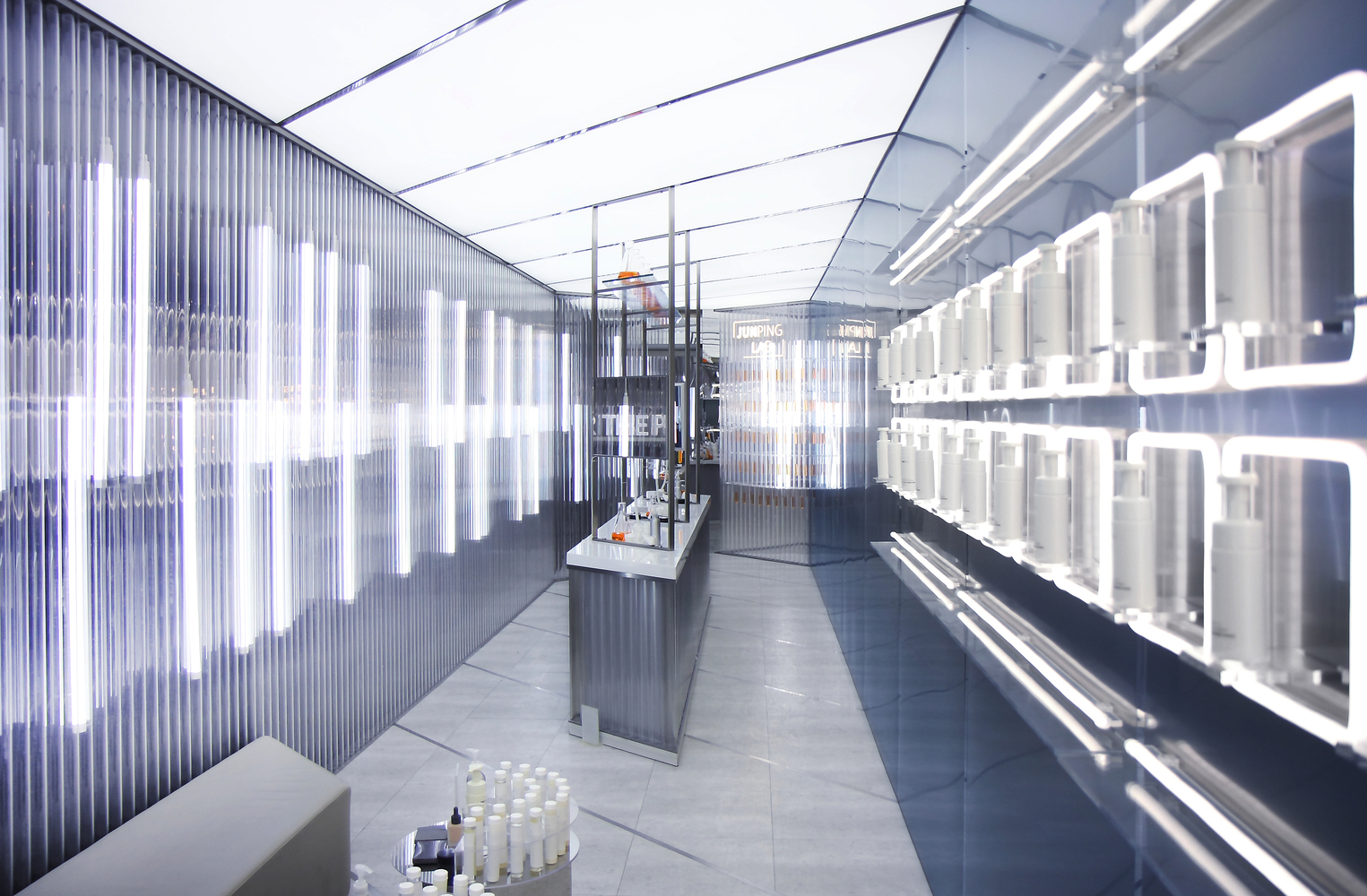 JUNPING LAB集装箱快闪店 / 拾集建筑