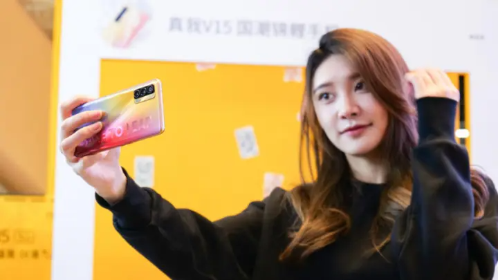 realme 真我V15 鲤跃龙门Pop-Up线下活动