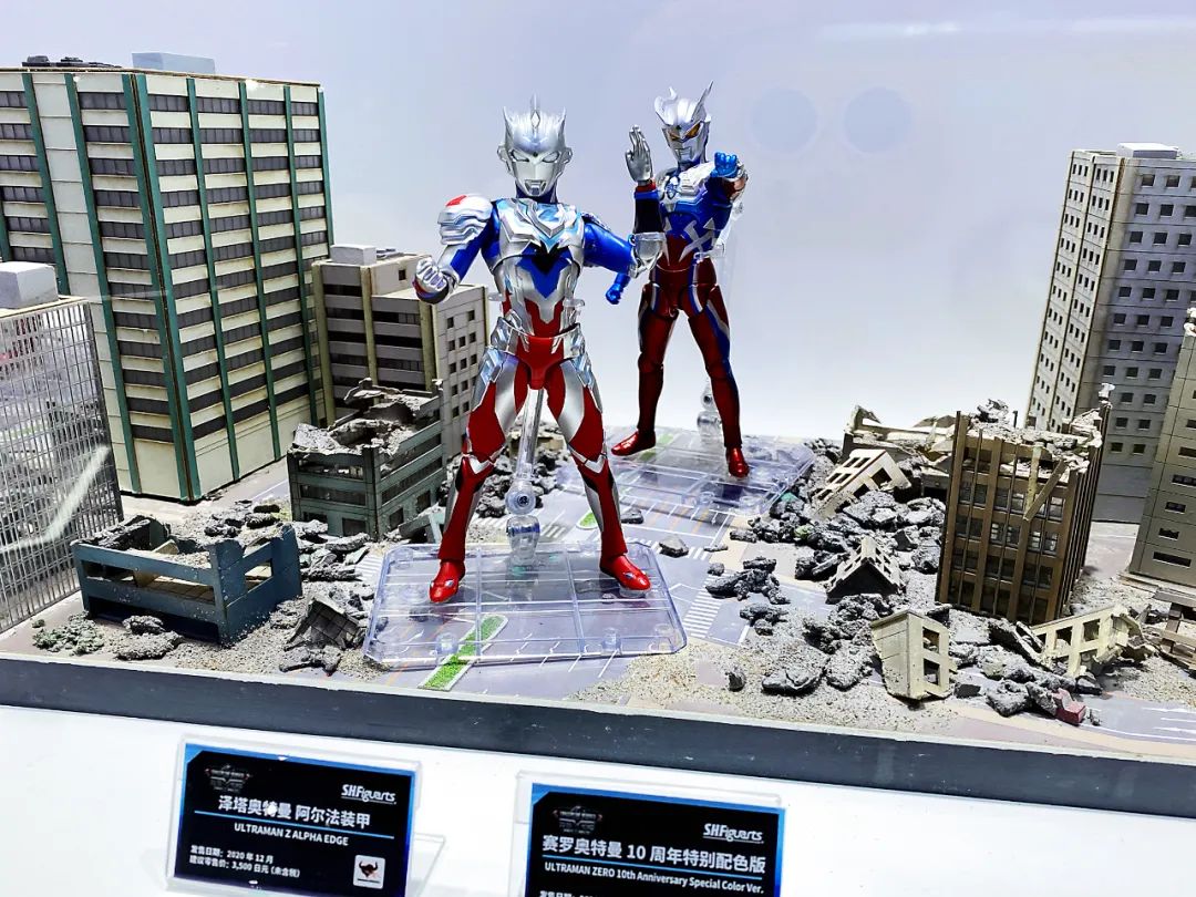 龙湖虹桥天街·英雄“魂”展