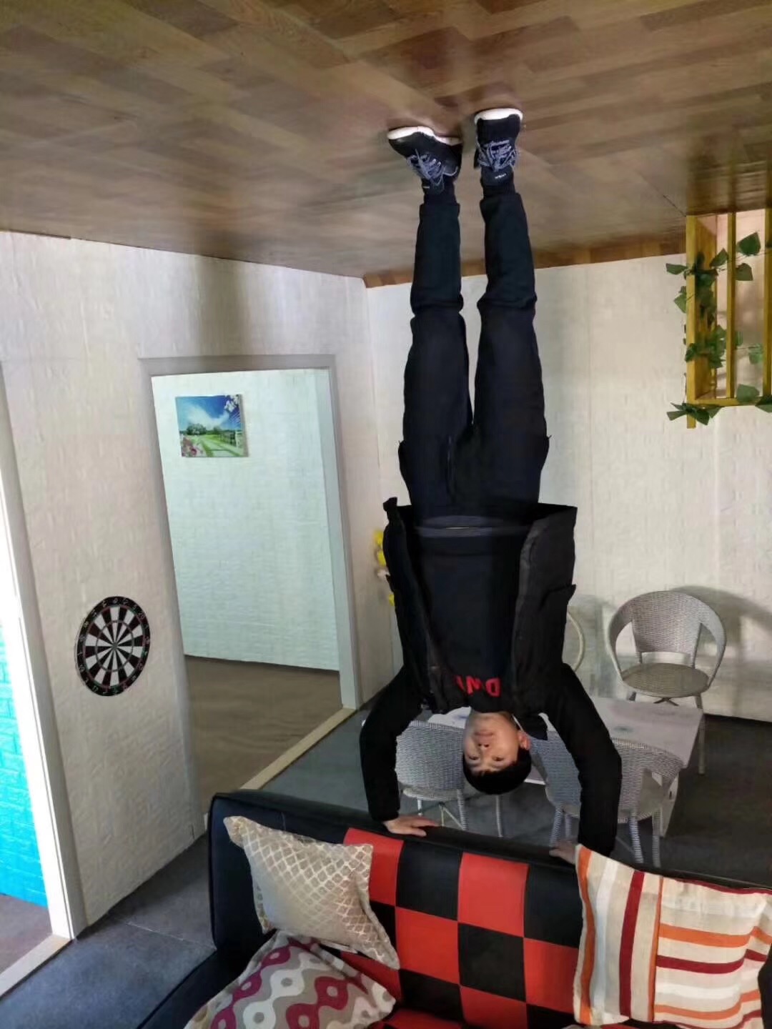神奇错觉艺术倒立屋、翻转倒立屋出租租赁！