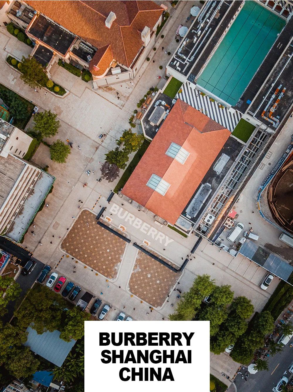 Burberry×天猫Club全新美妆空间