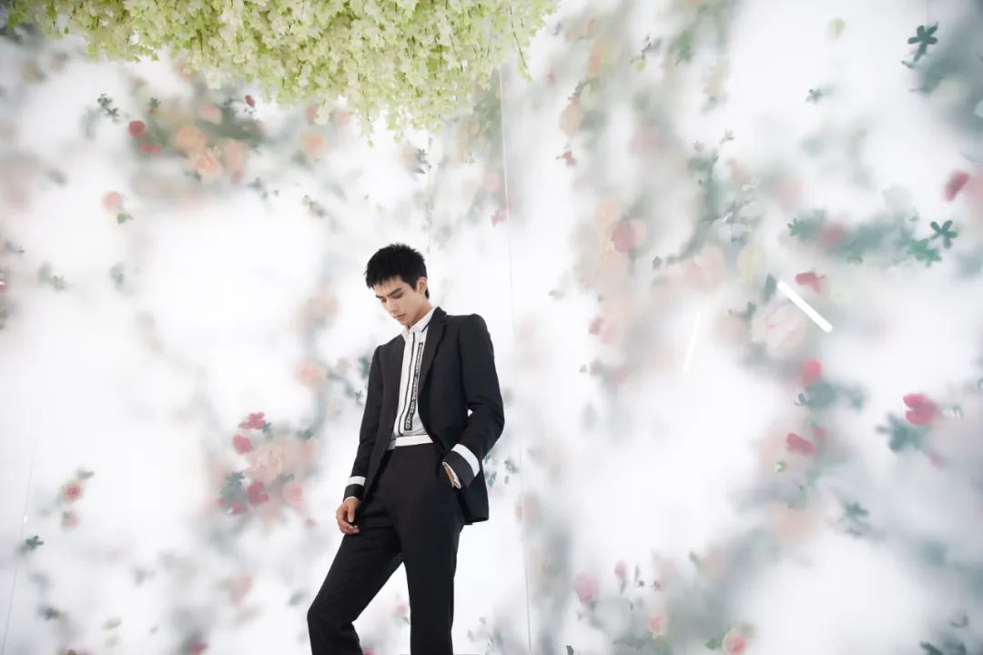 Burberry×天猫Club全新美妆空间