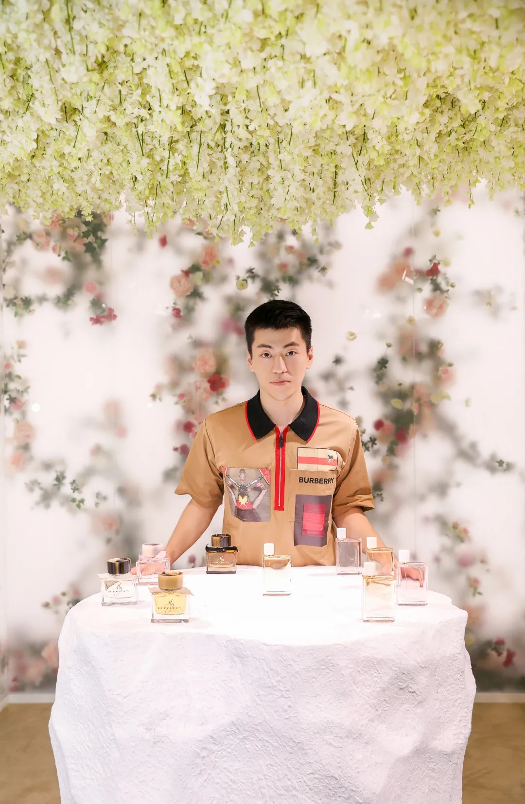 Burberry×天猫Club全新美妆空间