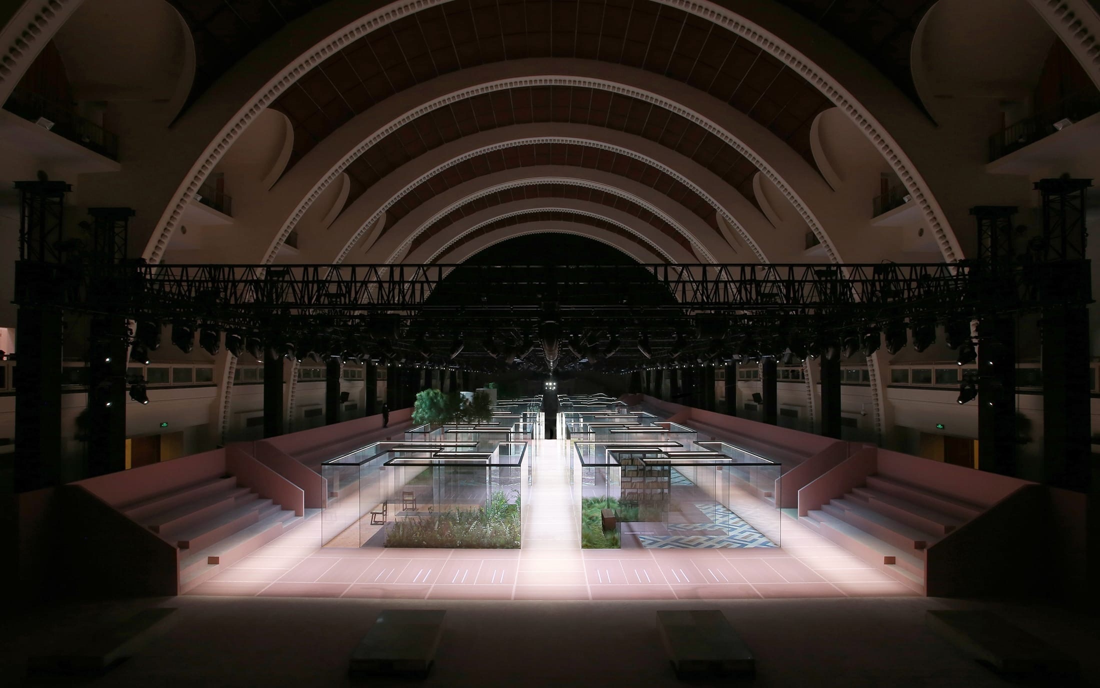 FENDI | 上海FENDI 2021春夏高级定制时装秀