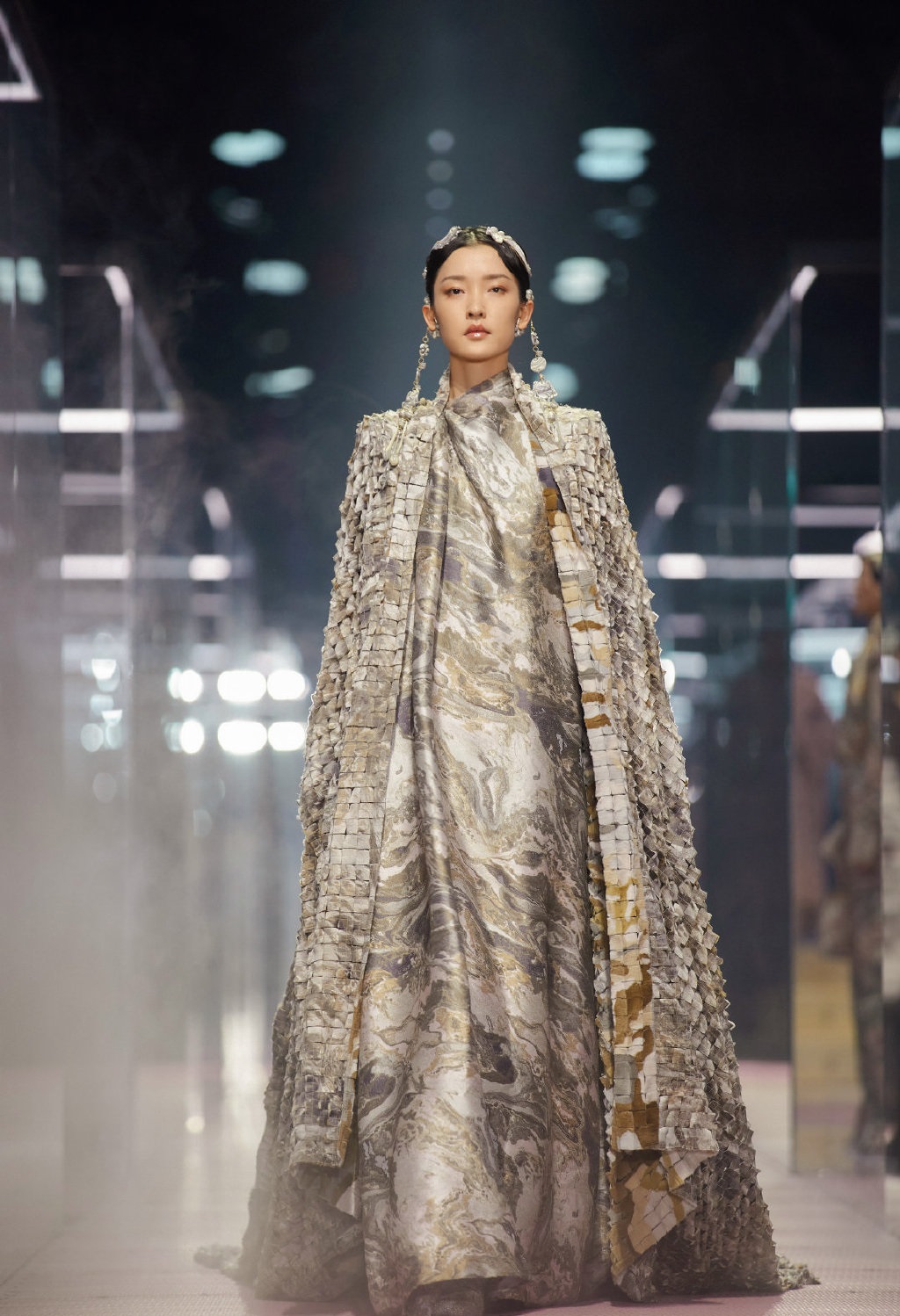 FENDI | 上海FENDI 2021春夏高级定制时装秀