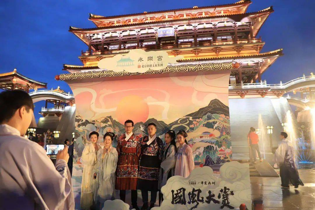 华服之秀 ,今年最in国风大秀，分分钟让你上头！
