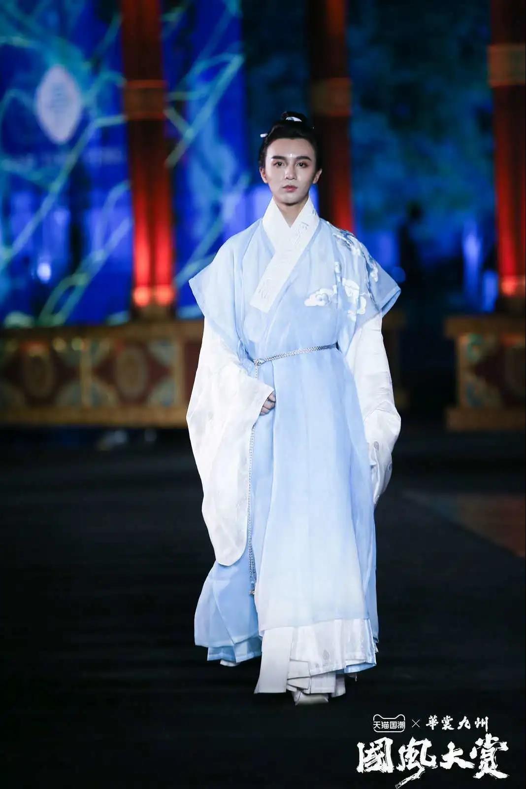 华服之秀 ,今年最in国风大秀，分分钟让你上头！