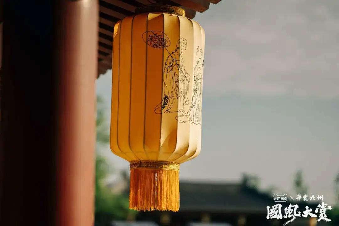 华服之秀 ,今年最in国风大秀，分分钟让你上头！