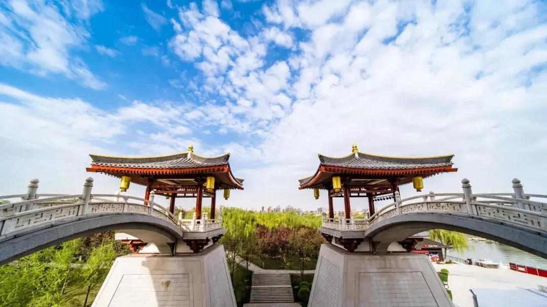华服之秀 ,今年最in国风大秀，分分钟让你上头！