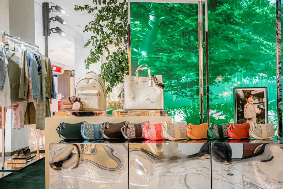 Coach Forever限时概念店